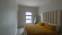 Main Bedroom - 16 square meters of property in Erand Gardens