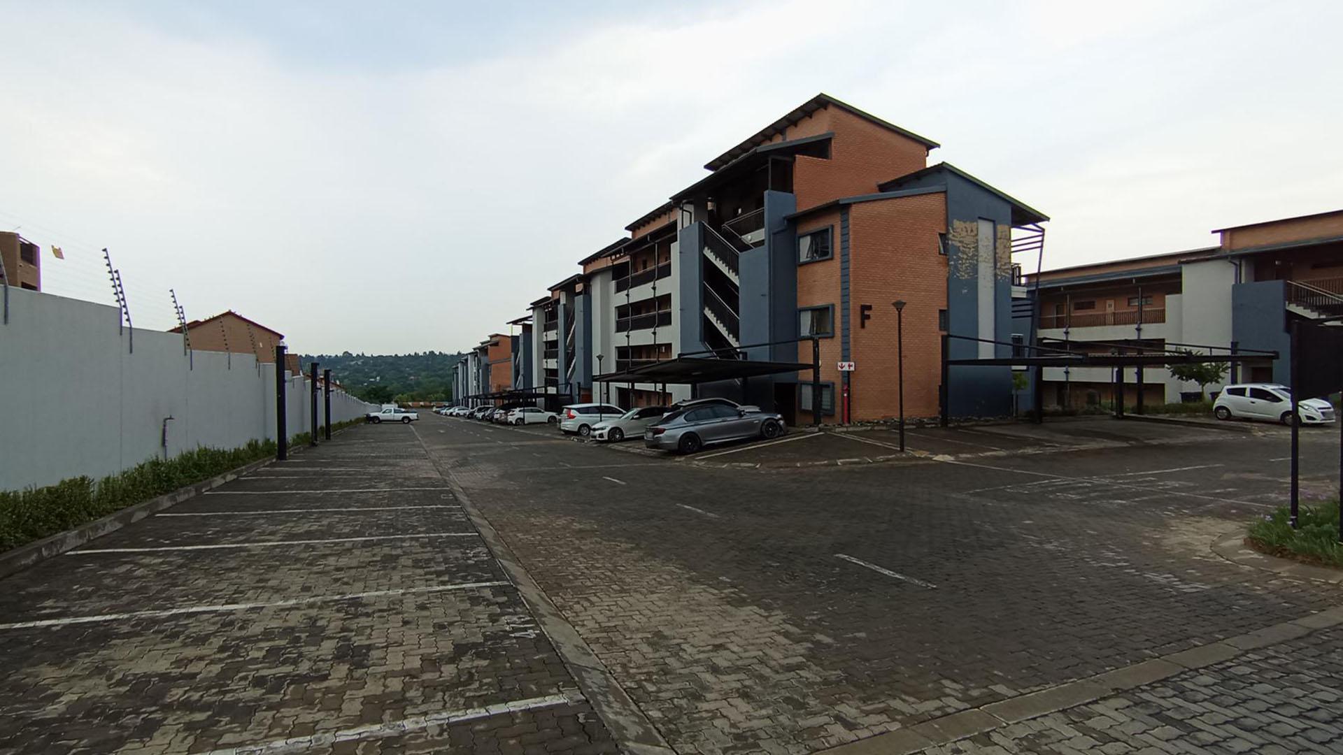 Front View of property in Vorna Valley