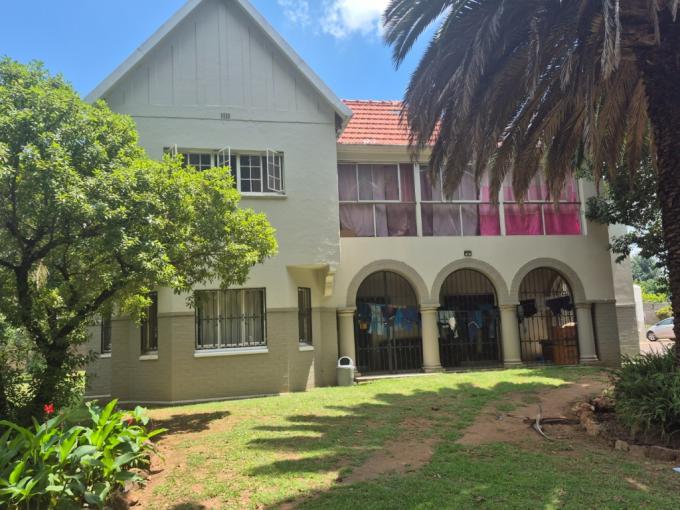 6 Bedroom House for Sale For Sale in Lambton - MR703723