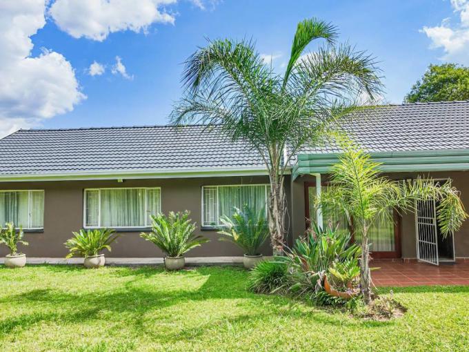 4 Bedroom House for Sale For Sale in Schoemansville - MR703728