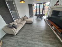  of property in Bassonia