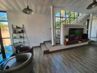  of property in Bassonia