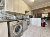  of property in Glenvista