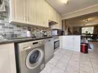  of property in Glenvista