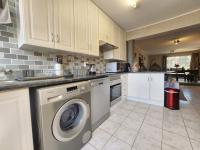  of property in Glenvista