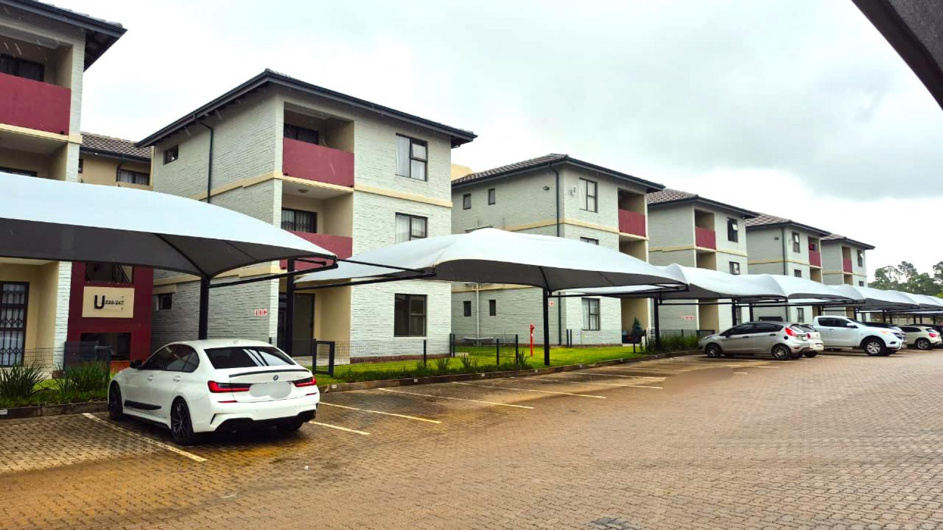 Carport  of property in Kameeldrift