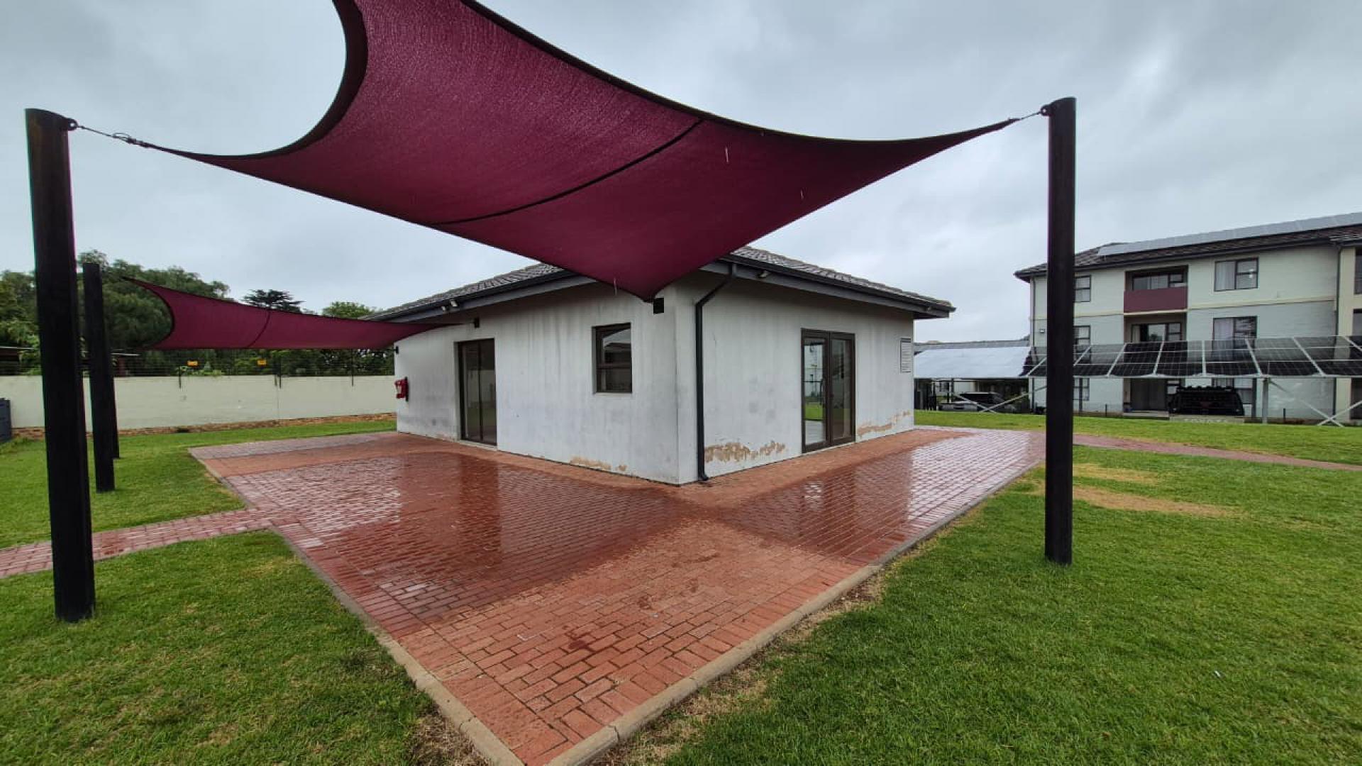 Spaces of property in Kameeldrift