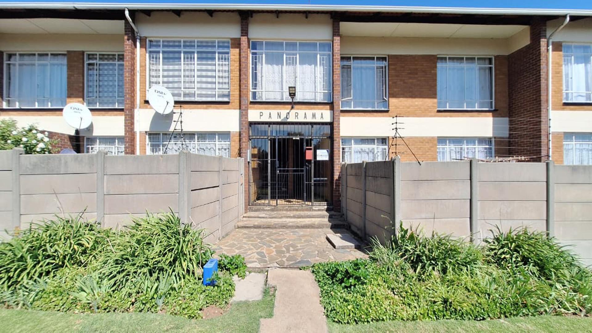 Front View of property in Strubenvale