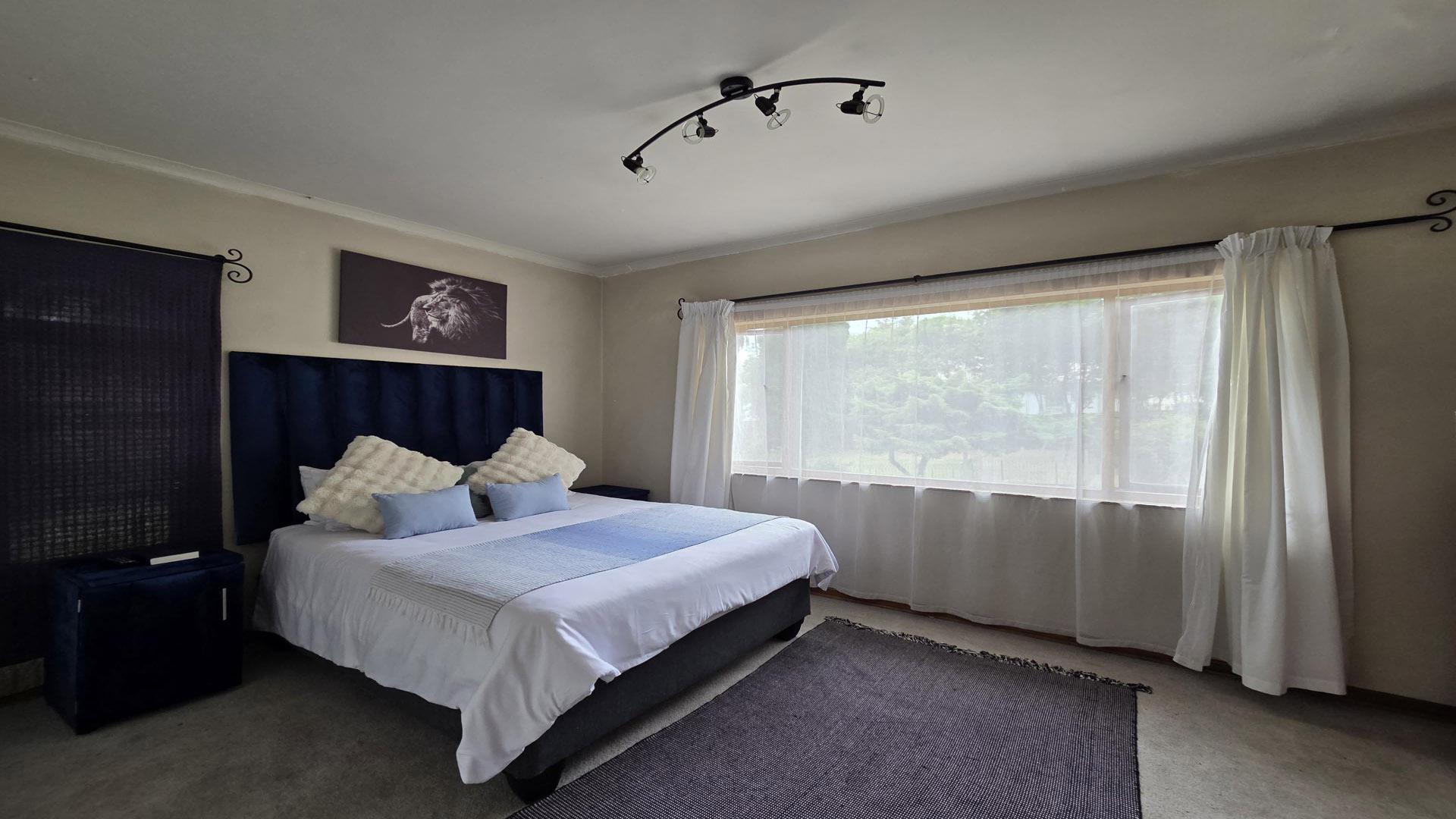 Bed Room 3 of property in Ferndale - JHB