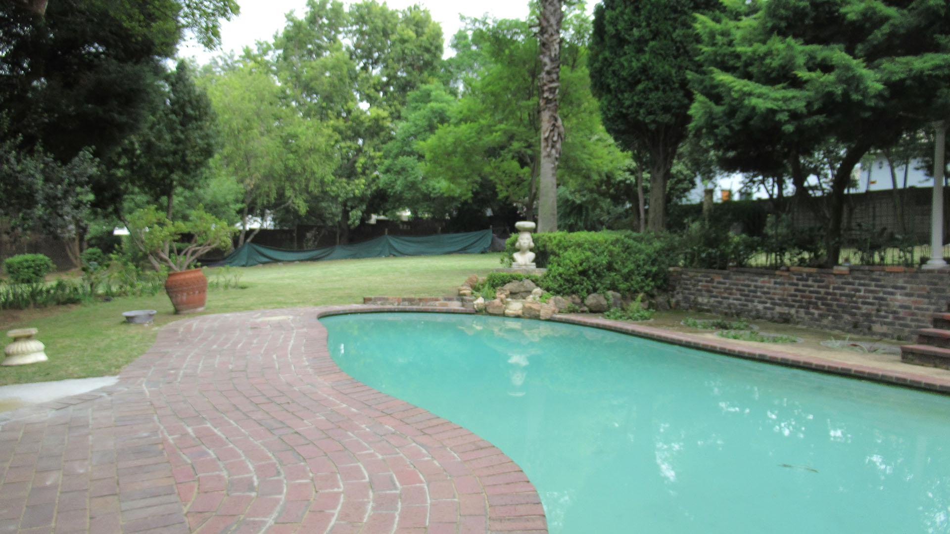 Swimming Pool of property in Ferndale - JHB