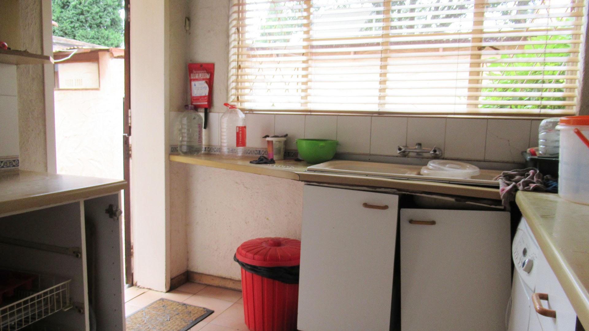 Kitchen - 29 square meters of property in Ferndale - JHB