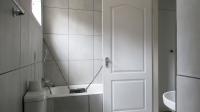 Bathroom 2 - 12 square meters of property in Ferndale - JHB