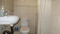 Bathroom 3+ - 5 square meters of property in Ferndale - JHB