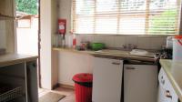 Kitchen - 29 square meters of property in Ferndale - JHB