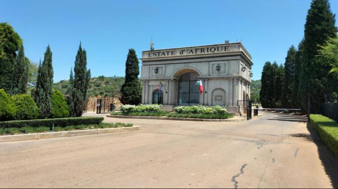 3 Bedroom Freehold Residence for Sale For Sale in Estate D' Afrique - Home Sell - MR703756