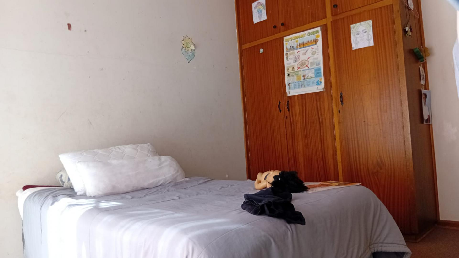 Bed Room 1 of property in Kroonstad