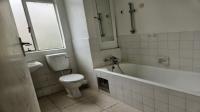 Bathroom 1 of property in Bedford Gardens