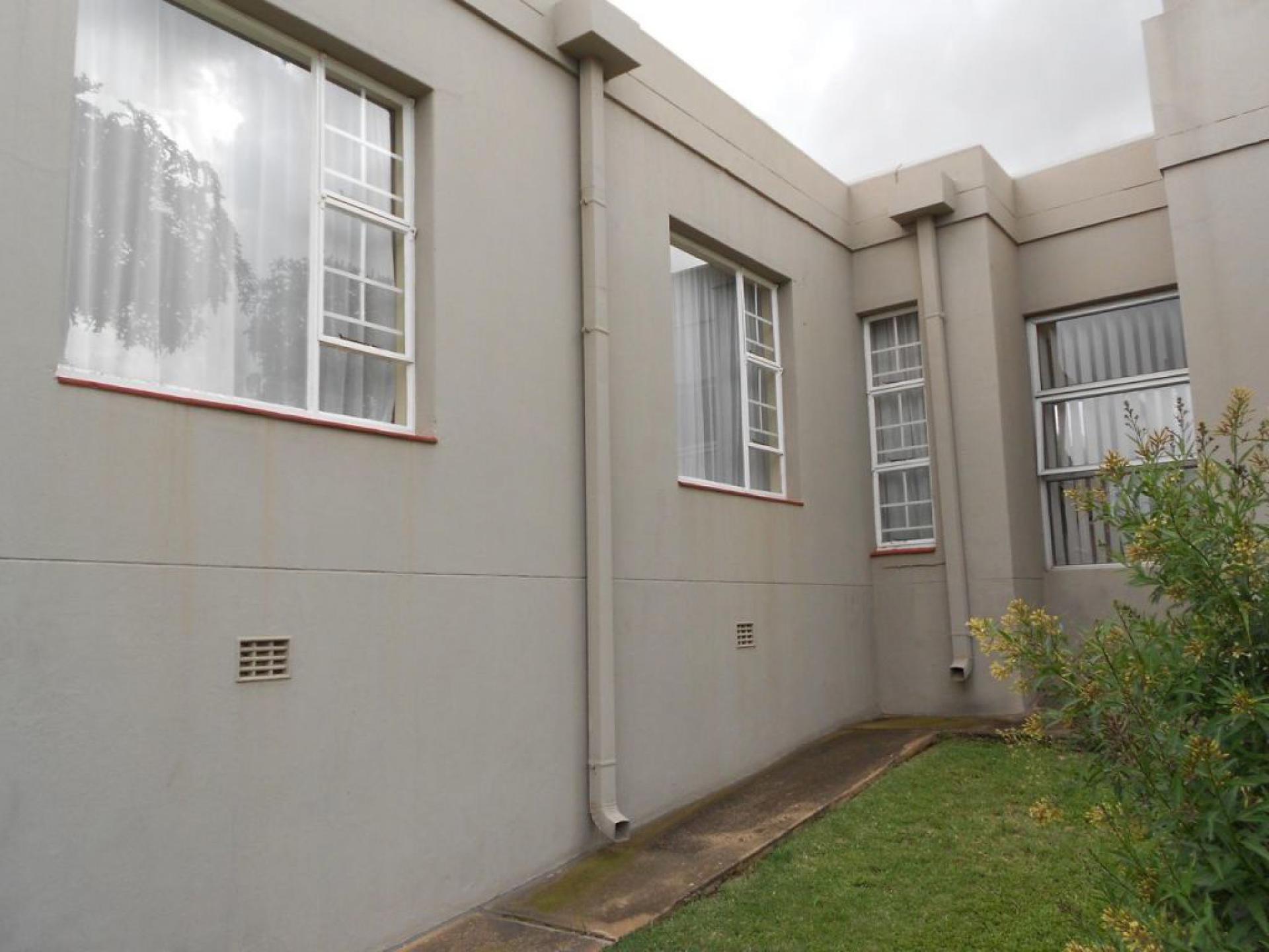  of property in Rietvalleirand