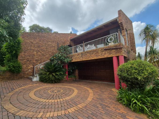 House for Sale For Sale in Mulbarton - MR703817