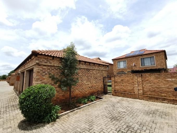 House for Sale For Sale in Theresapark - MR703820