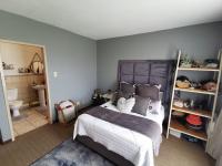  of property in Theresapark