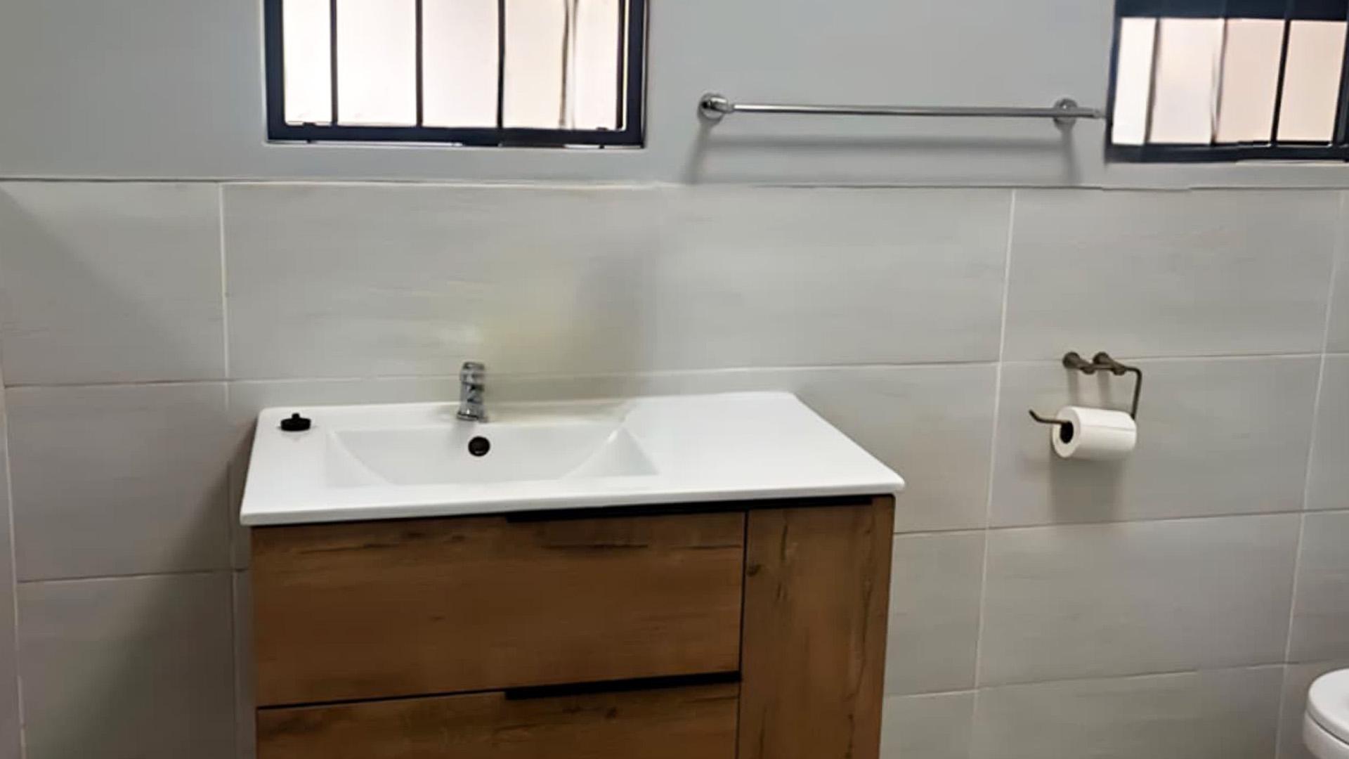 Main Bathroom of property in Kuruman