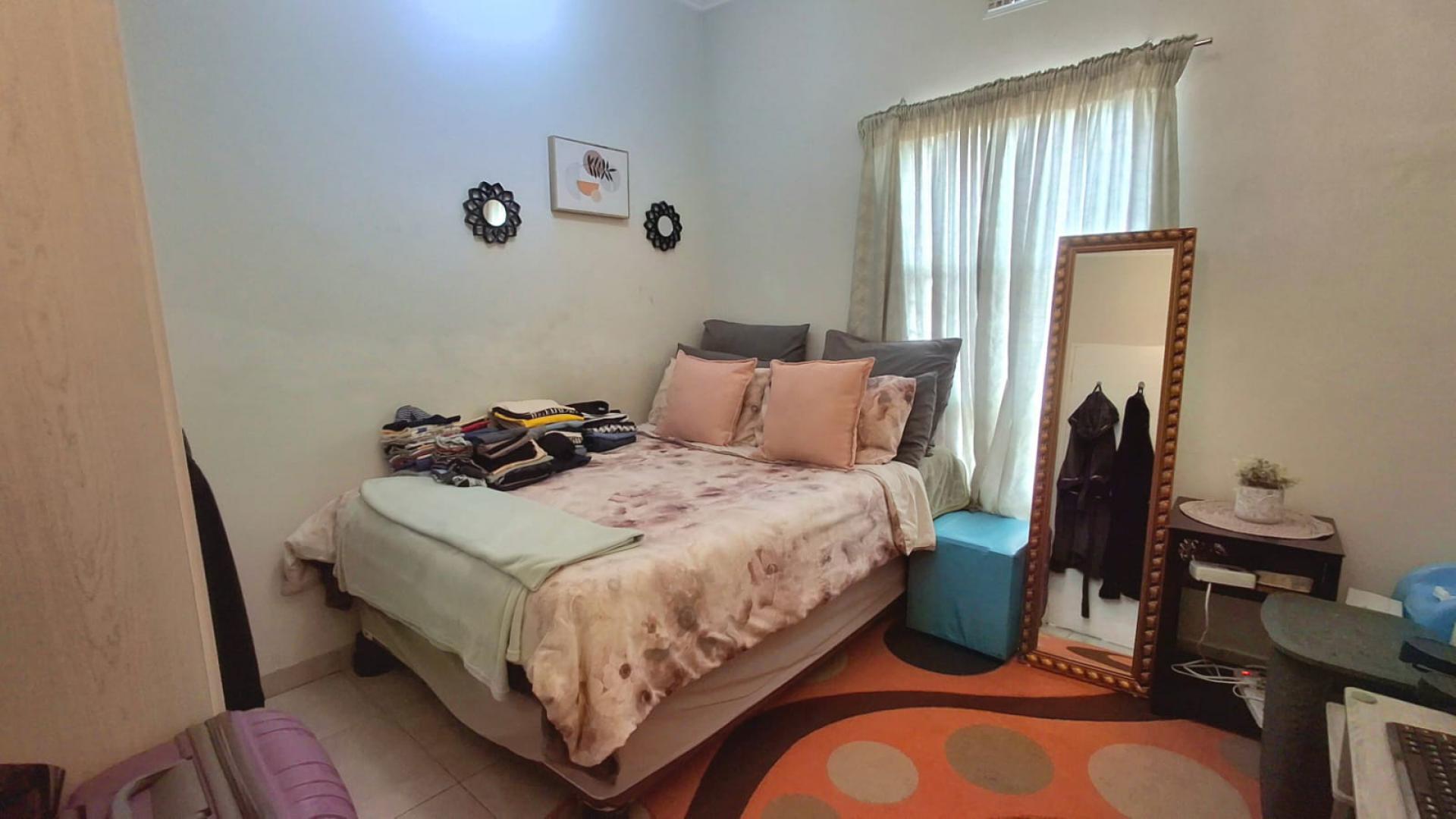 Bed Room 1 of property in South Hills