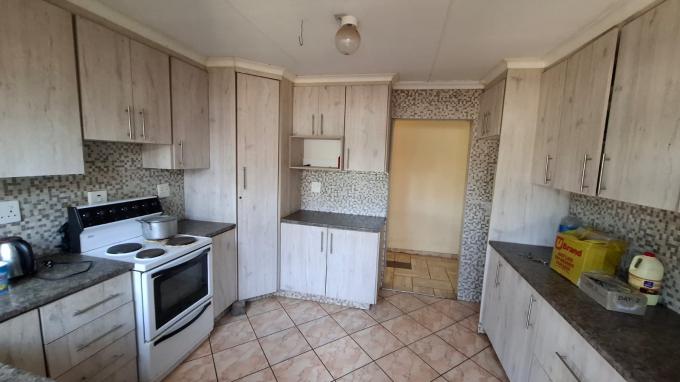 3 Bedroom House for Sale For Sale in Ikageng - MR703878