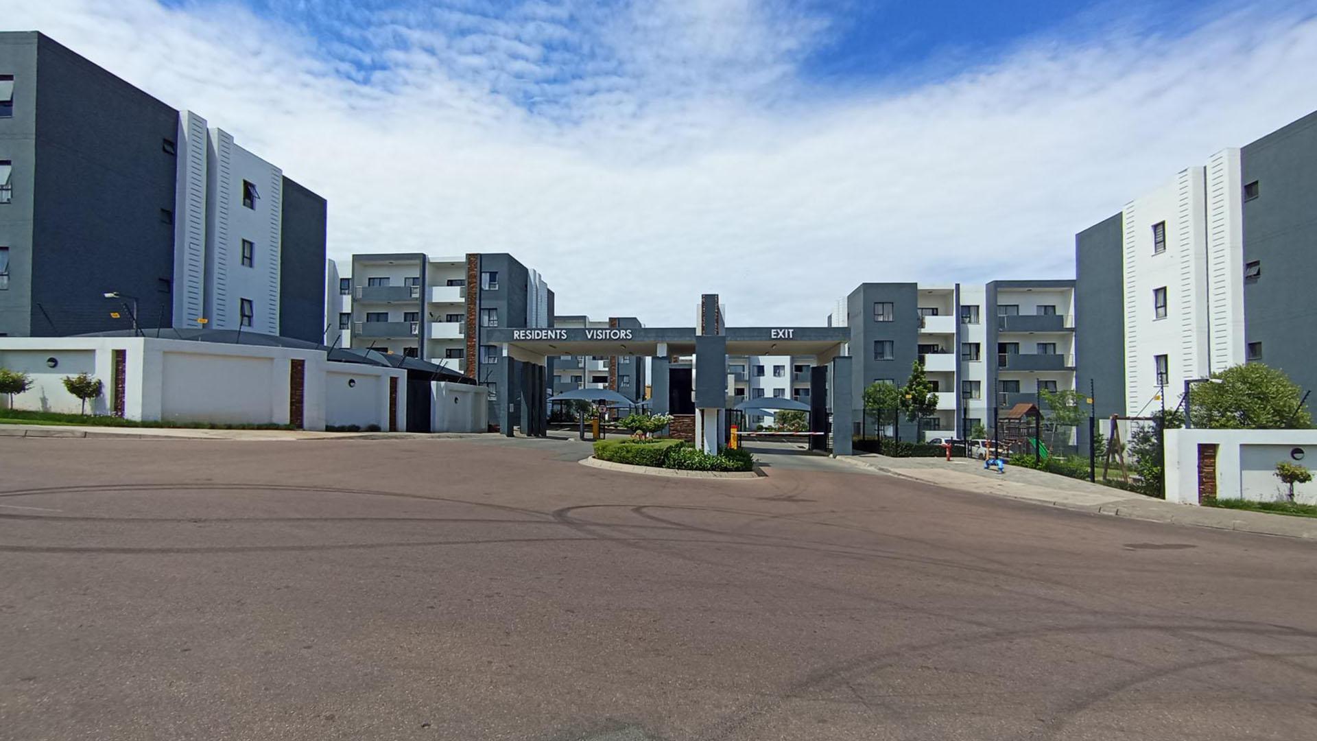 Front View of property in Erand Gardens