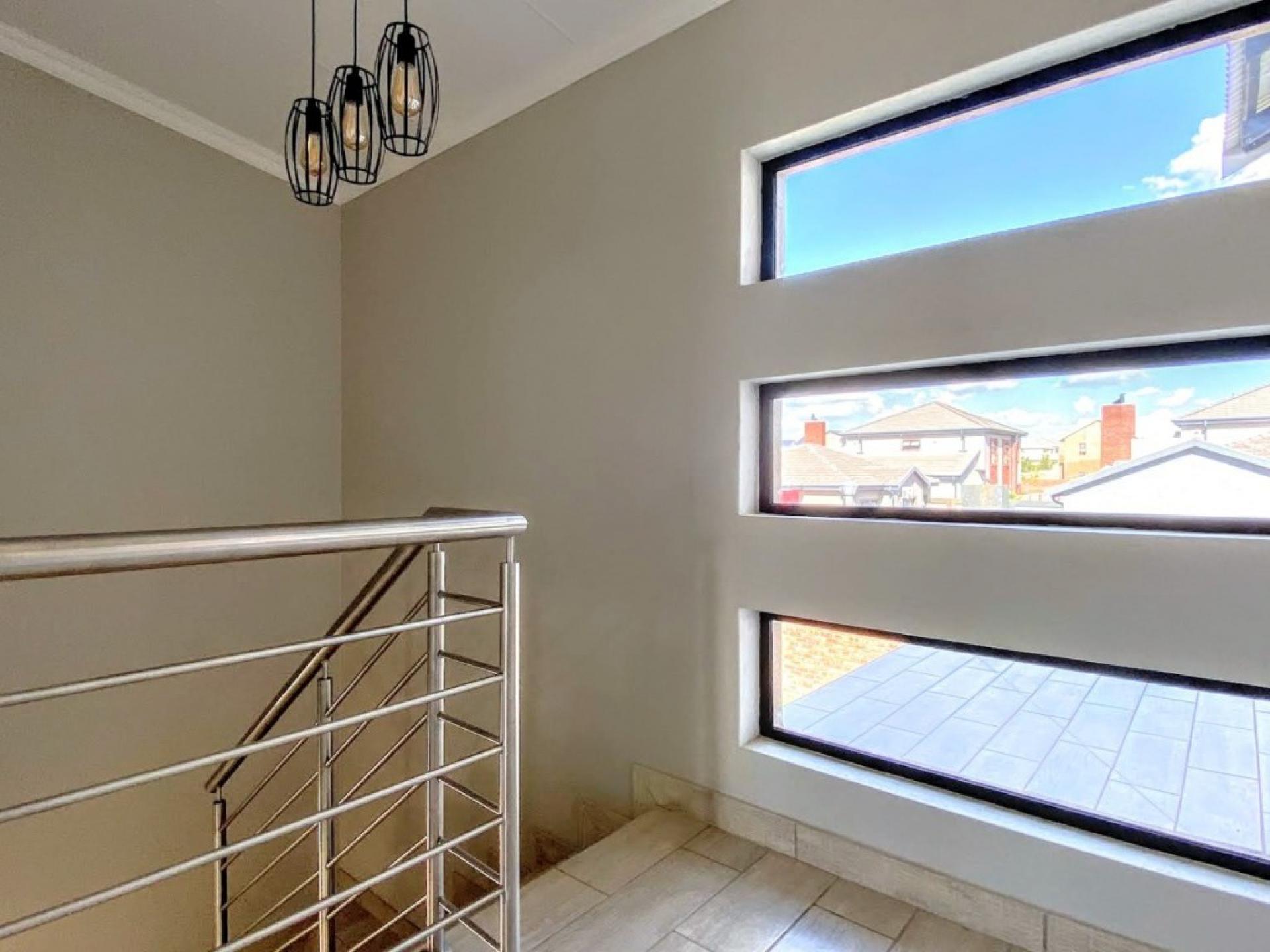  of property in Derdepoortpark