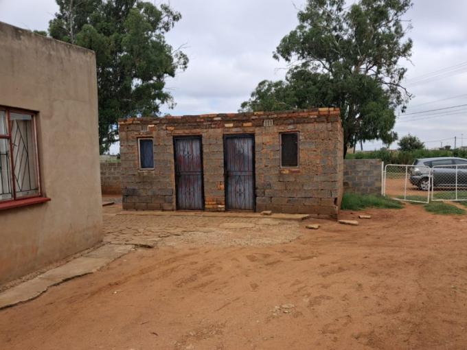 2 Bedroom House for Sale For Sale in Rondebult - MR703940