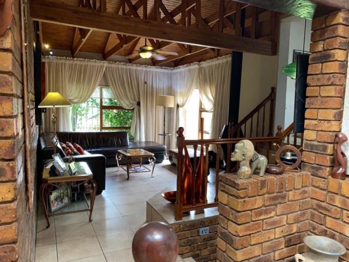 3 Bedroom House for Sale For Sale in Mulbarton - MR703949