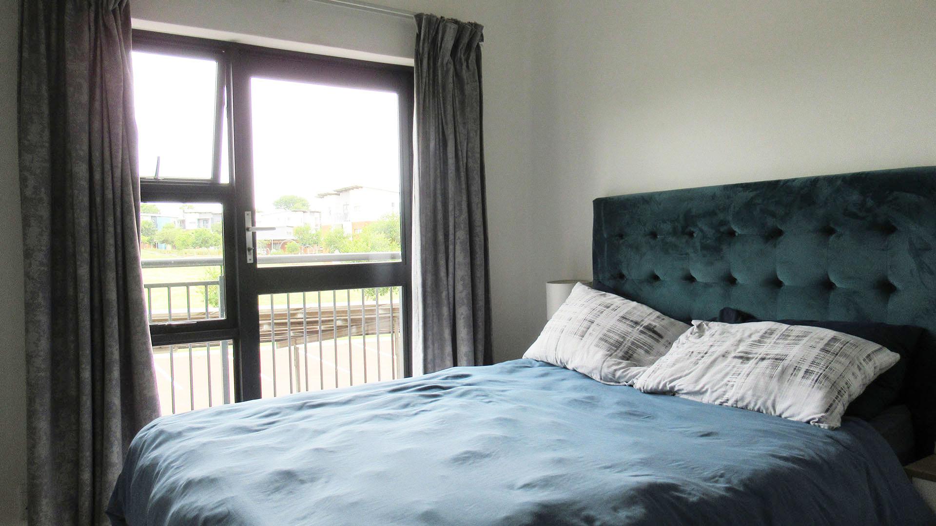 Main Bedroom - 11 square meters of property in Parkdene (JHB)
