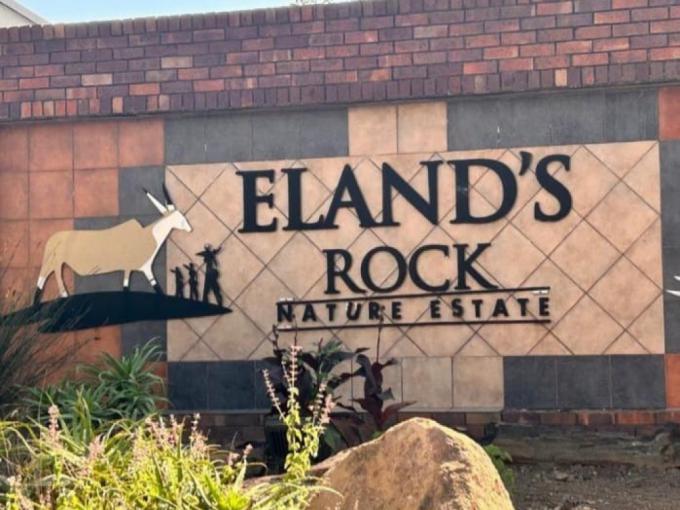 2 Bedroom Simplex for Sale For Sale in South Crest - MR704004