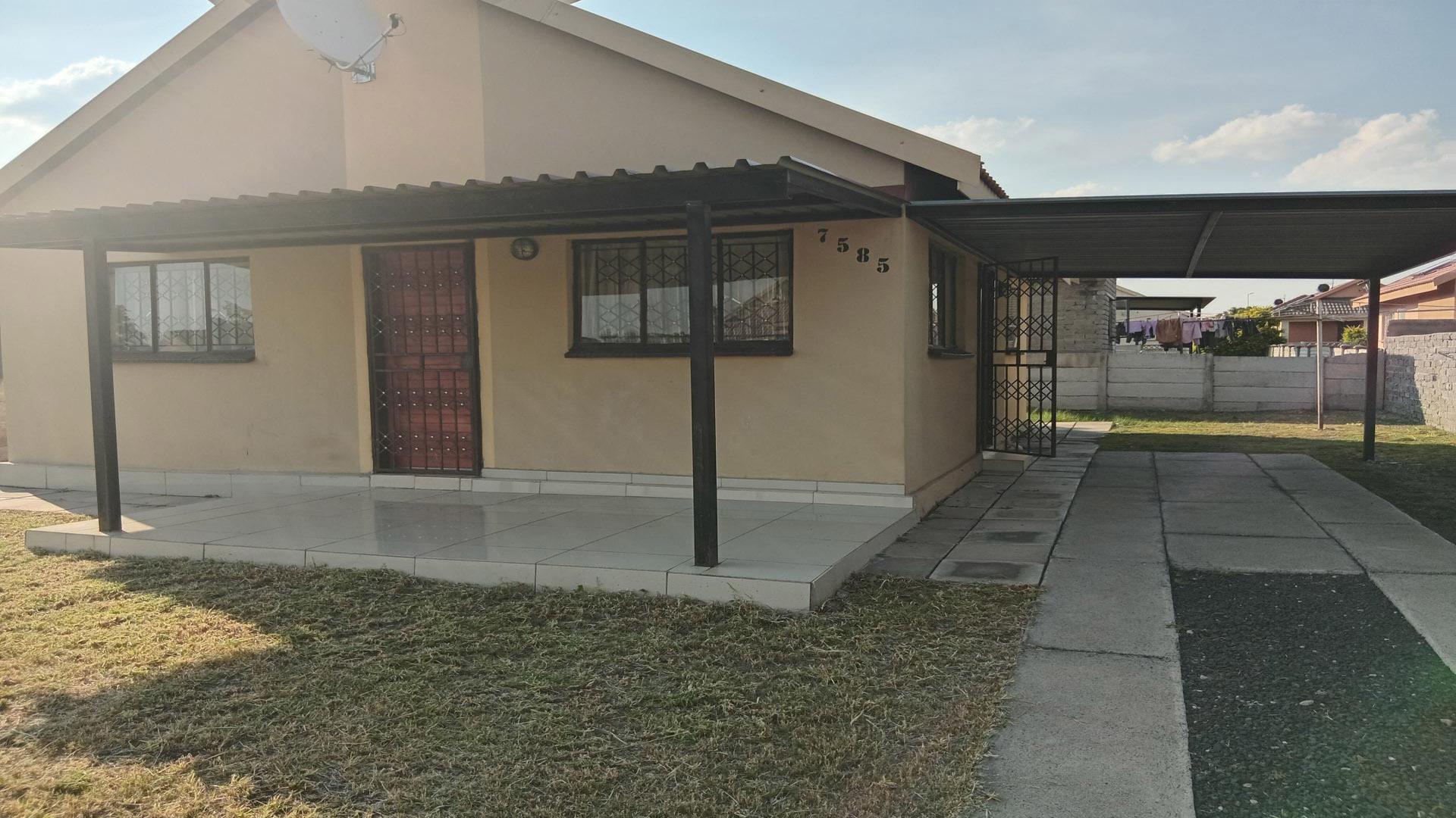 Front View of property in Freedom Park