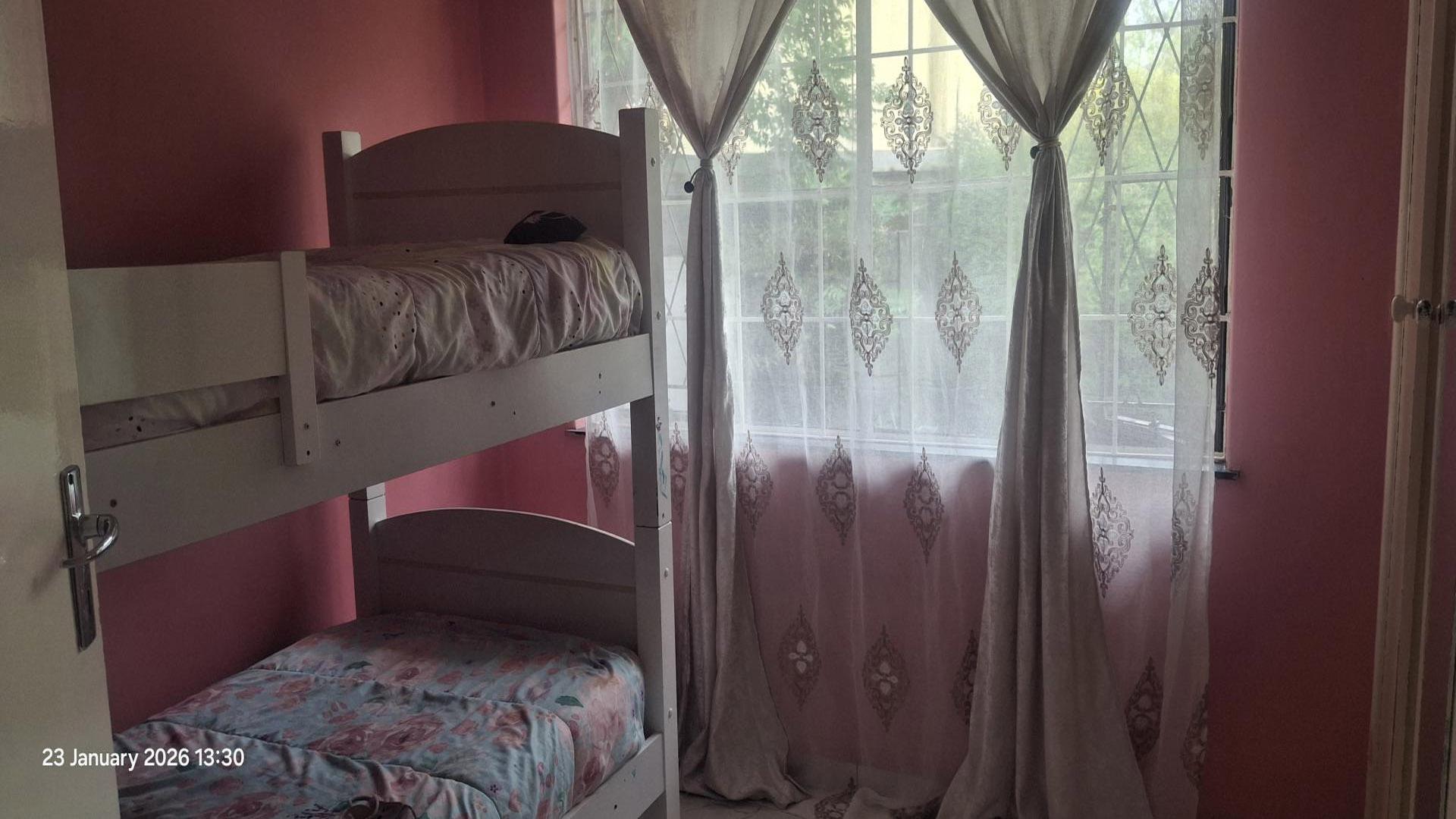 Bed Room 2 of property in Illiondale