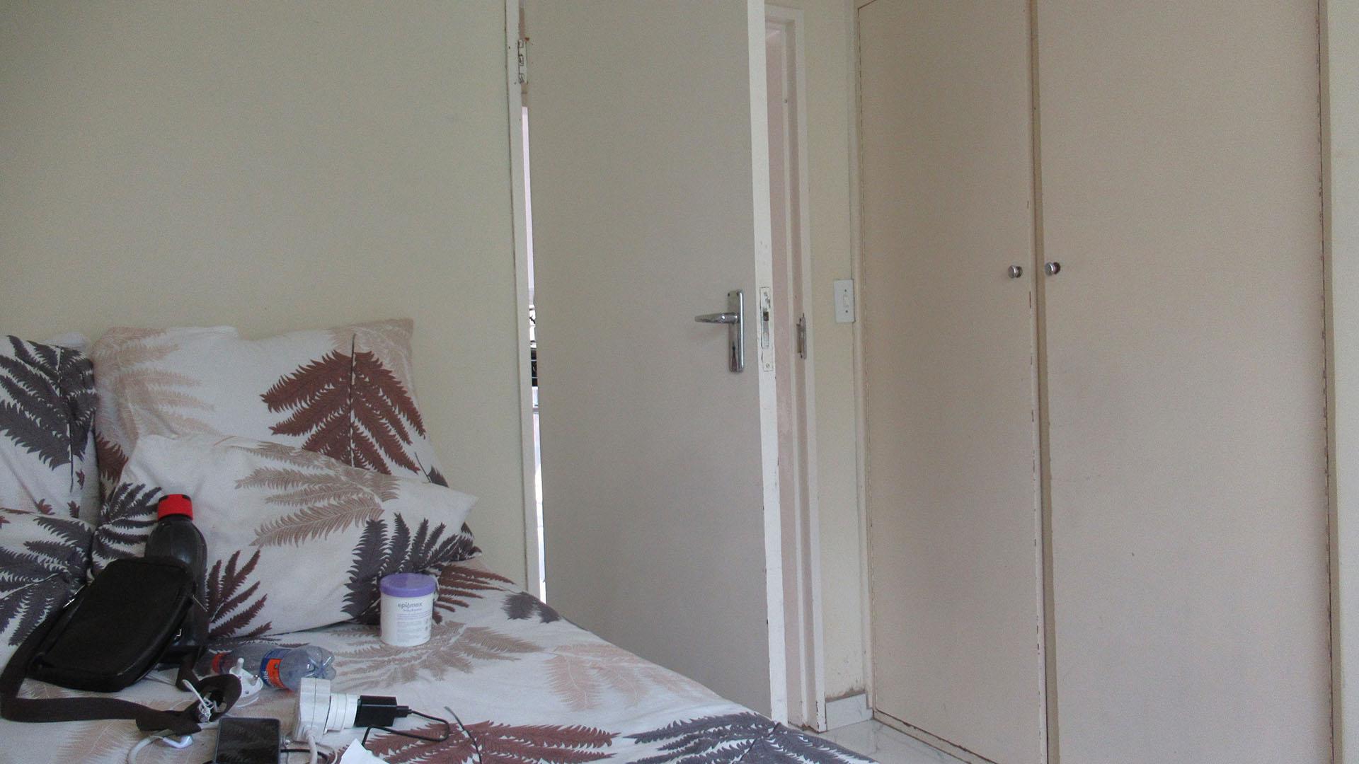 Bed Room 2 - 9 square meters of property in Illiondale