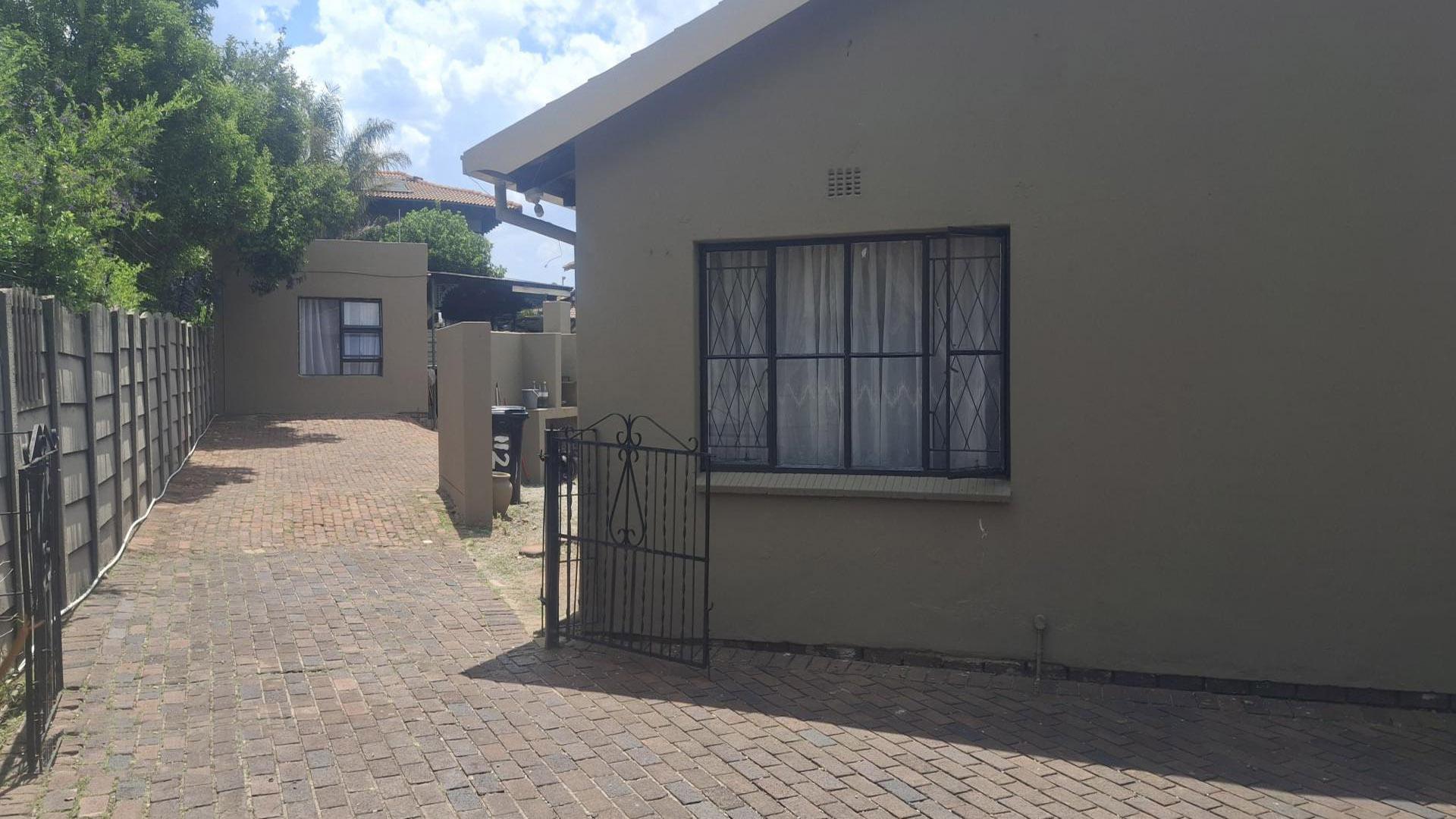 Spaces - 5 square meters of property in Illiondale