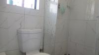 Bathroom 1 - 4 square meters of property in Illiondale