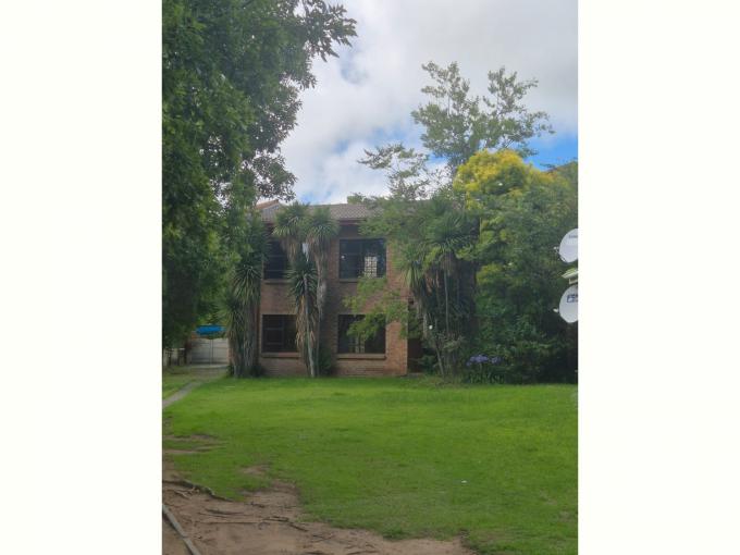 5 Bedroom House for Sale For Sale in Volksrust - MR704043