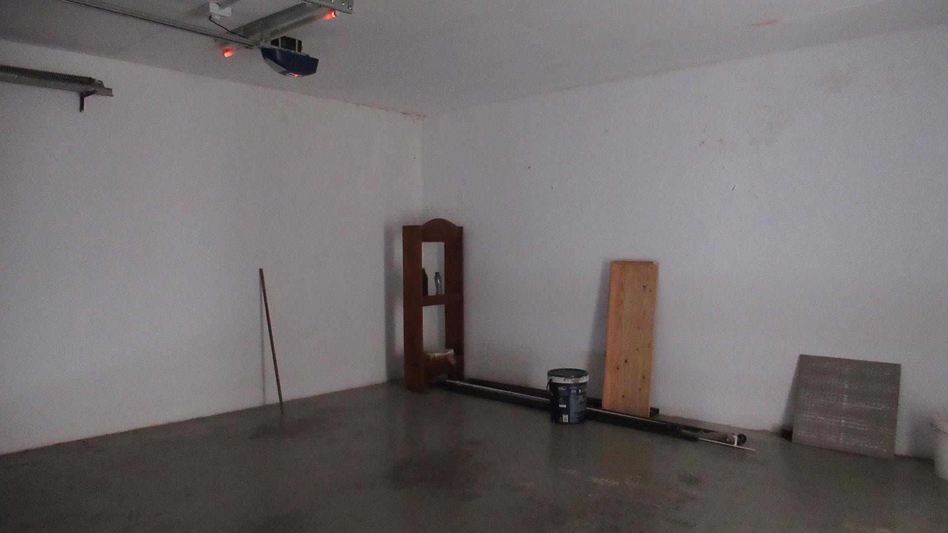 Garage of property in Randburg