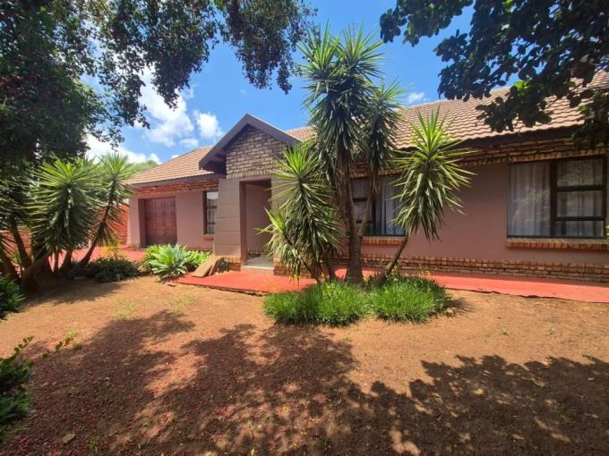 3 Bedroom House for Sale For Sale in Waterval East - MR704060