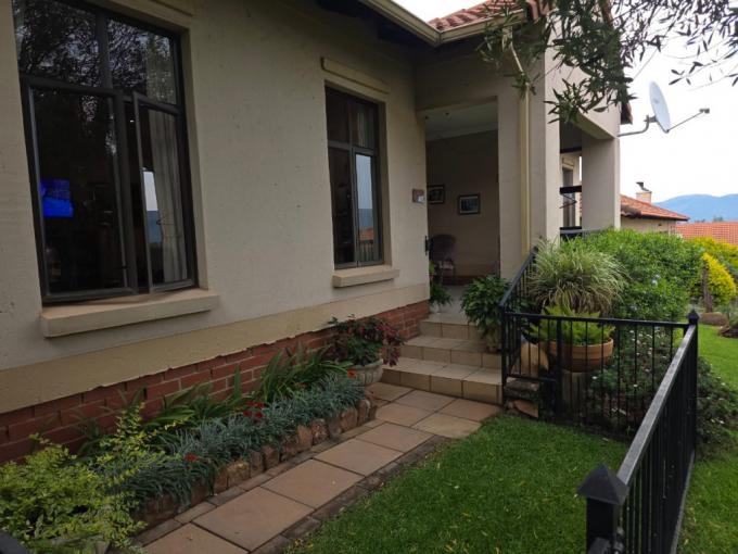 2 Bedroom House for Sale For Sale in Hartbeespoort - MR704070