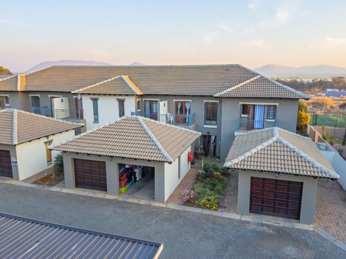 2 Bedroom Simplex for Sale For Sale in Melodie - MR704078