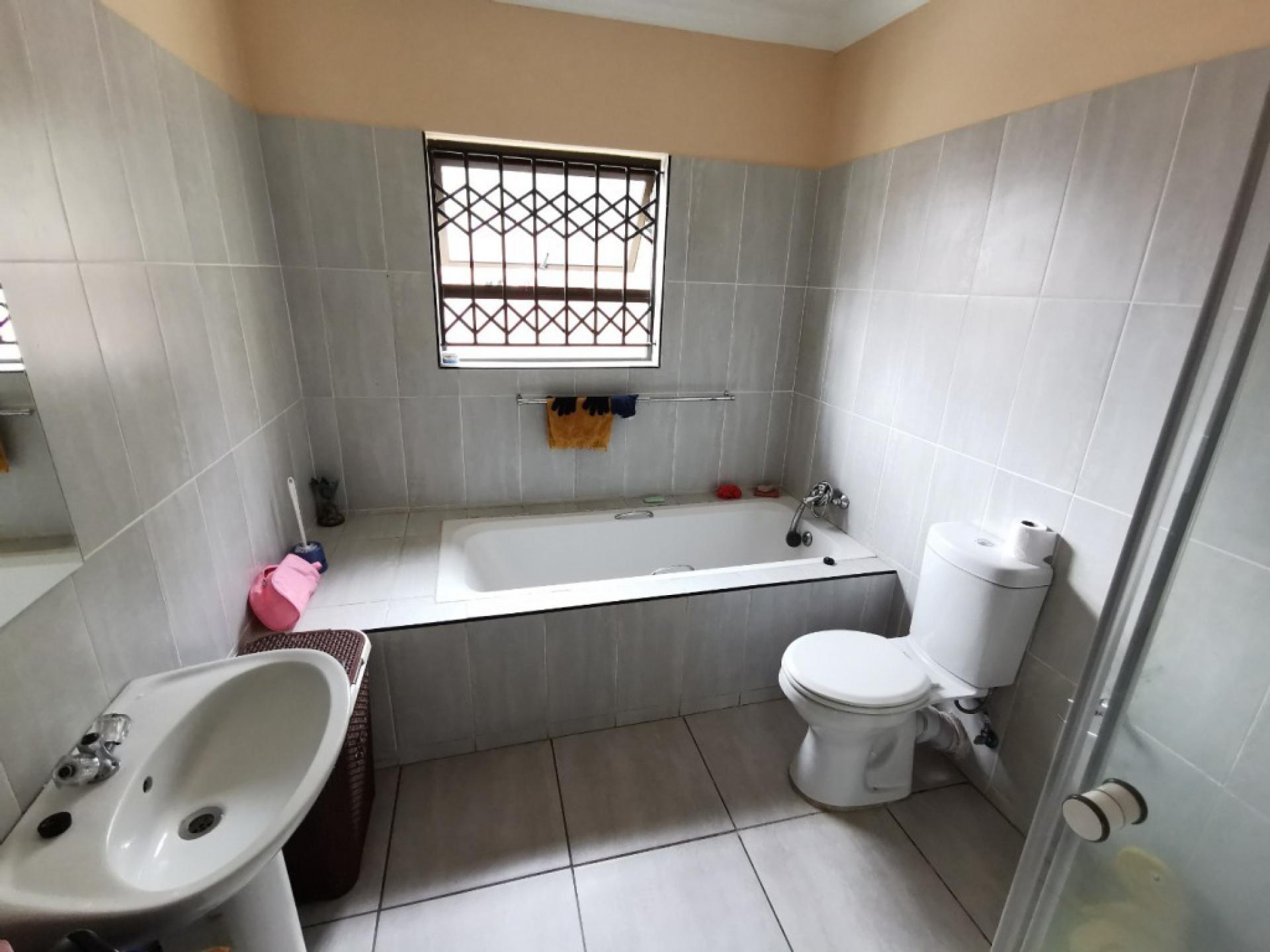  of property in Amandasig