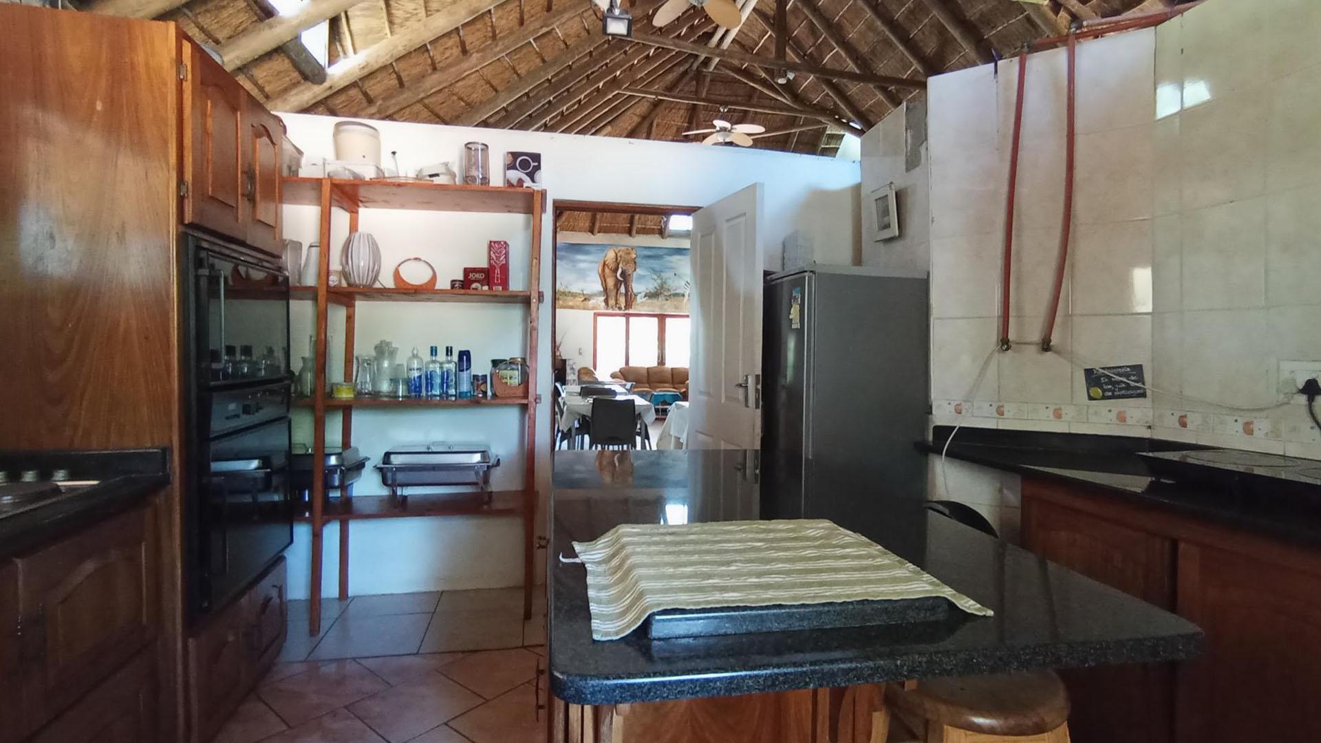 Kitchen - 44 square meters of property in Elandsfontein JR