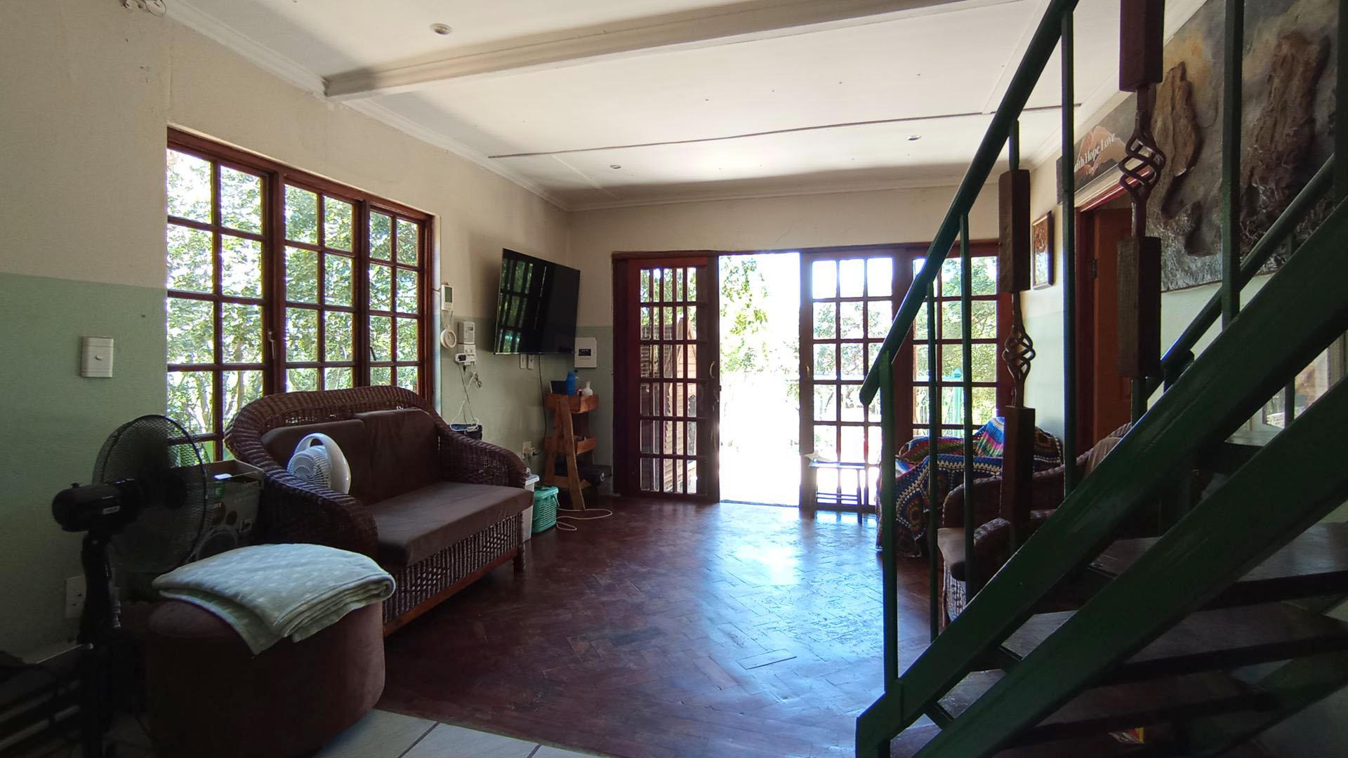 Lounges - 68 square meters of property in Elandsfontein JR