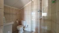 Main Bathroom - 4 square meters of property in Elandsfontein JR