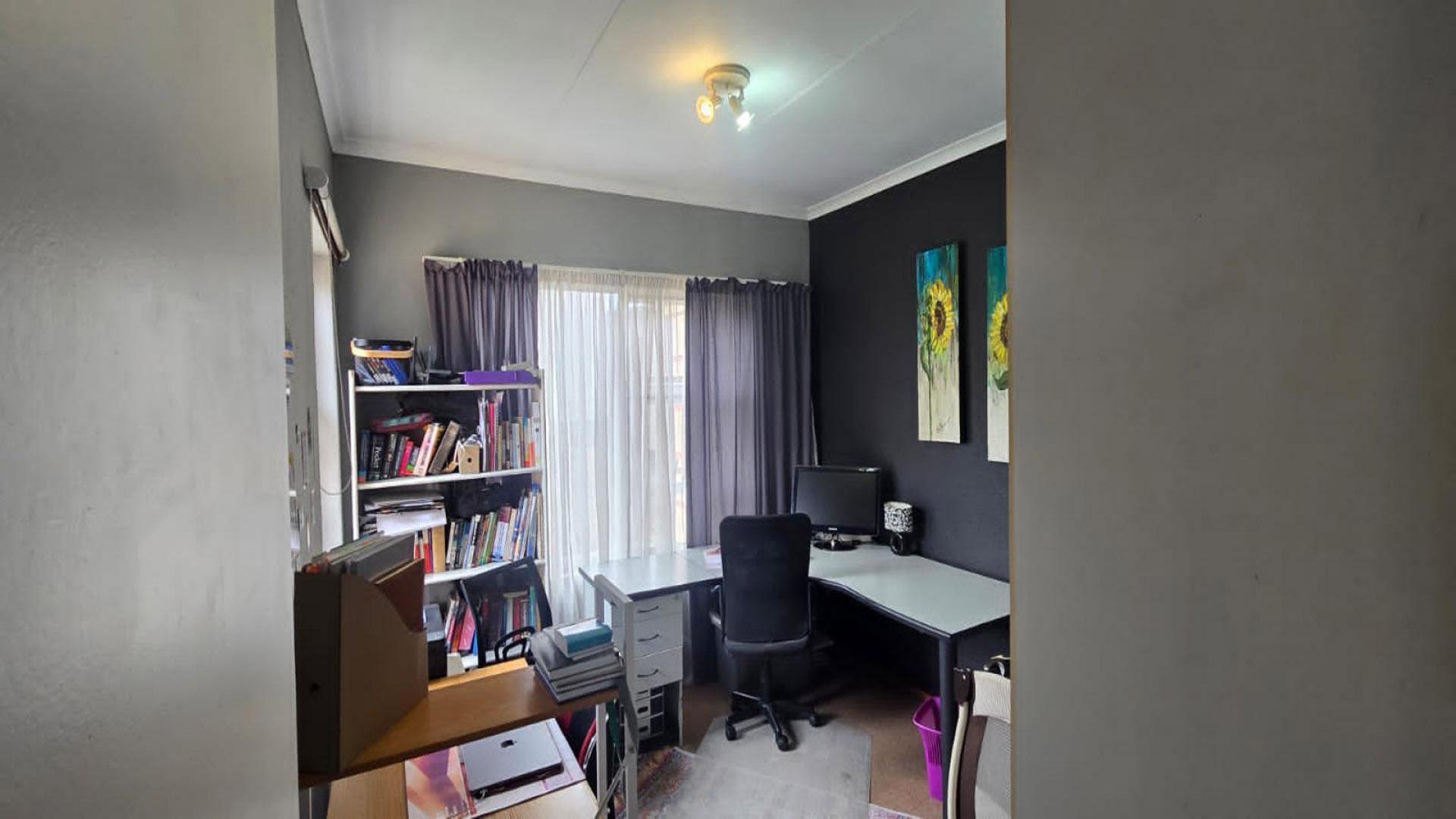 Study of property in Glen Marais