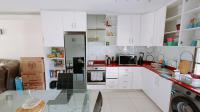 Kitchen of property in Musgrave